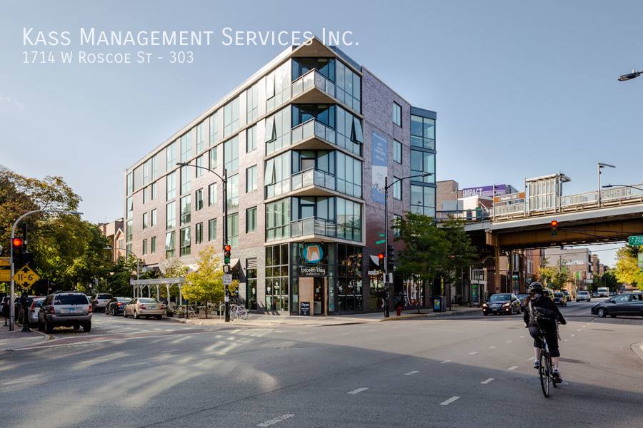 Apartment for rent at 1714 W Roscoe St, Chicago, IL 60657