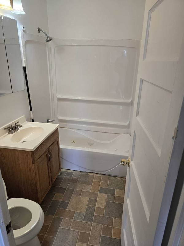 House for rent at 437 1st Ave, Clinton, IA 52732