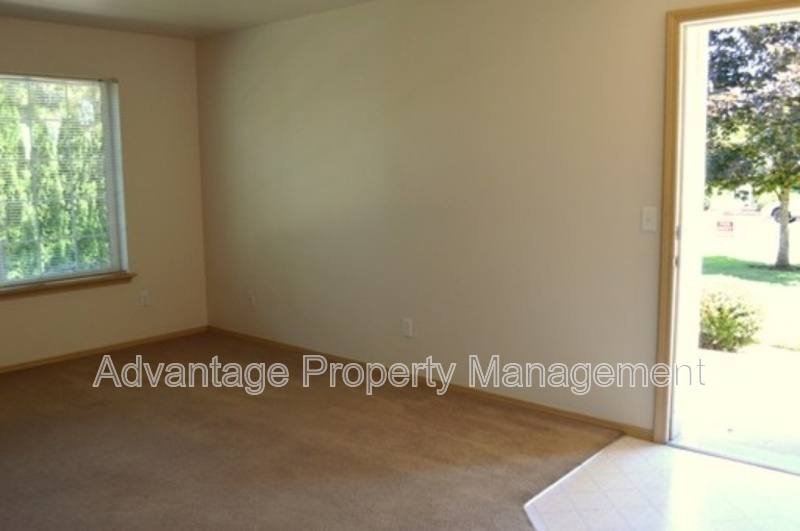Apartment for rent at 739 W Jackson St #1, Monmouth, OR 97361
