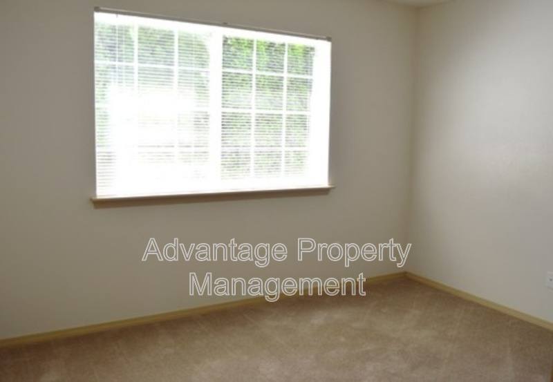 Apartment for rent at 739 W Jackson St #1, Monmouth, OR 97361