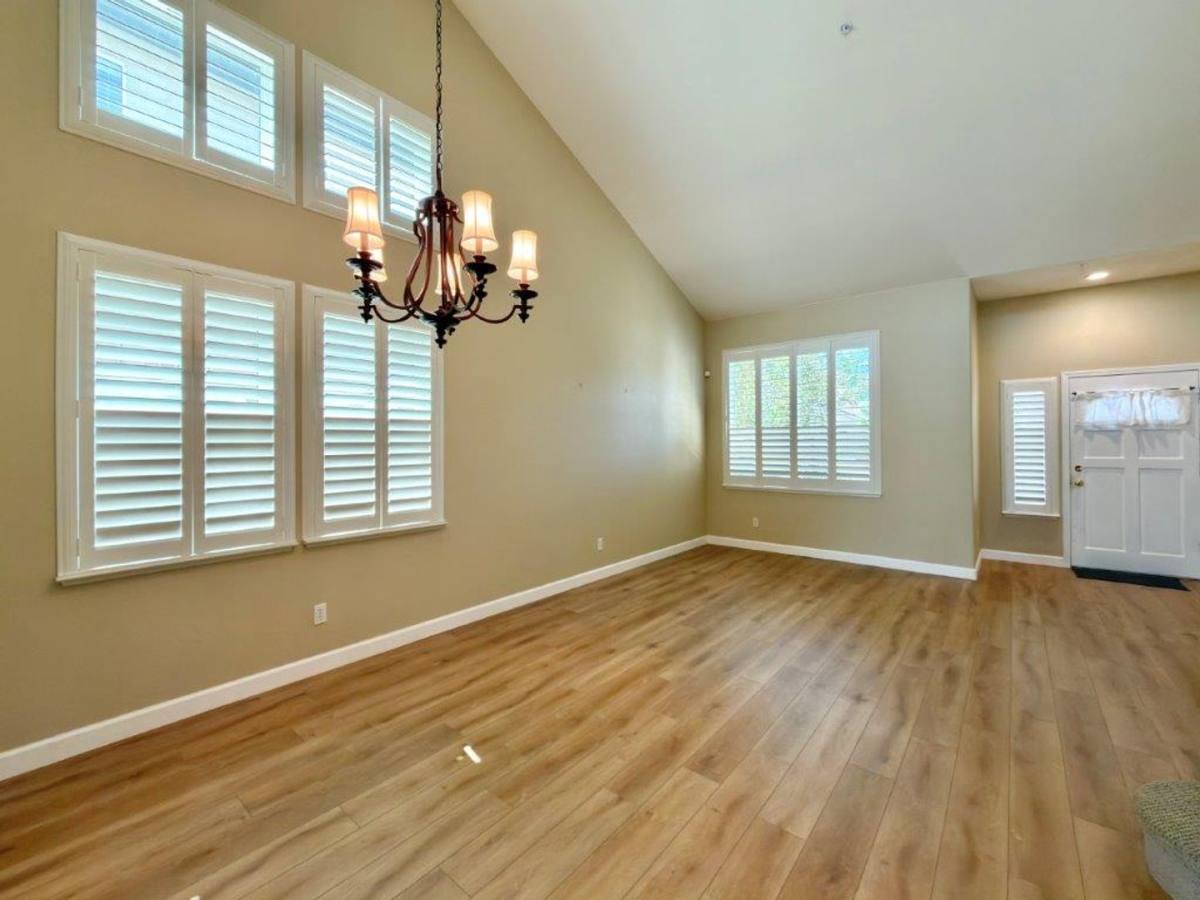 House for rent at 94 S Newport Dr, Napa, CA 94559
