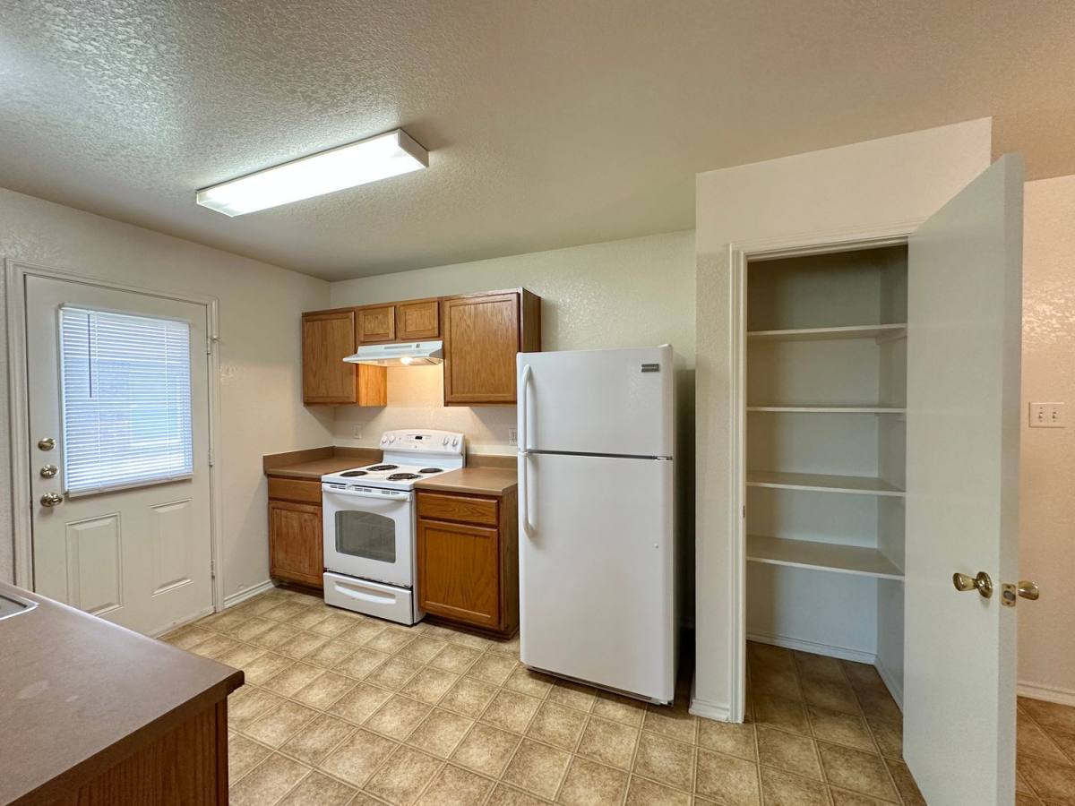 Townhouse for rent at 5202 Lauren Lea Dr, Killeen, TX 76549
