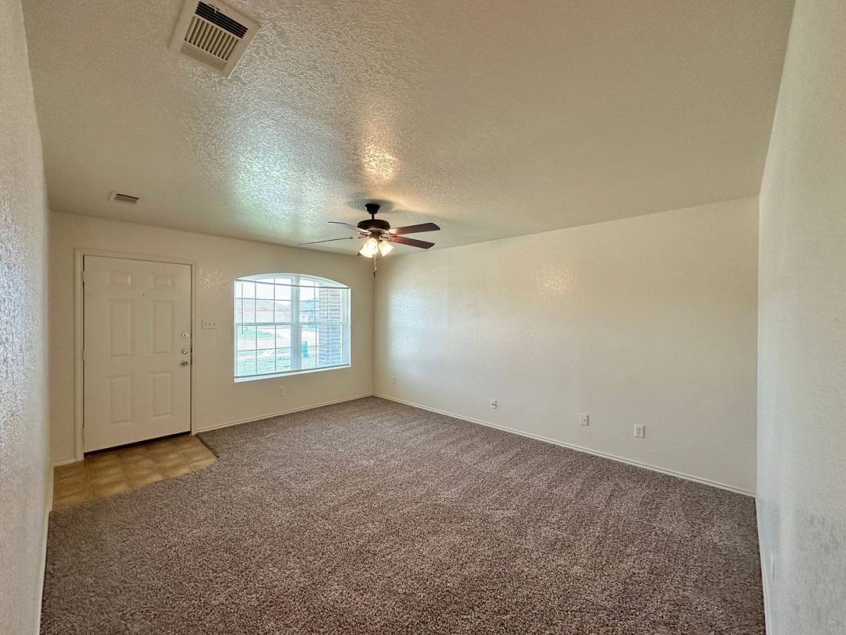 Townhouse for rent at 5202 Lauren Lea Dr, Killeen, TX 76549