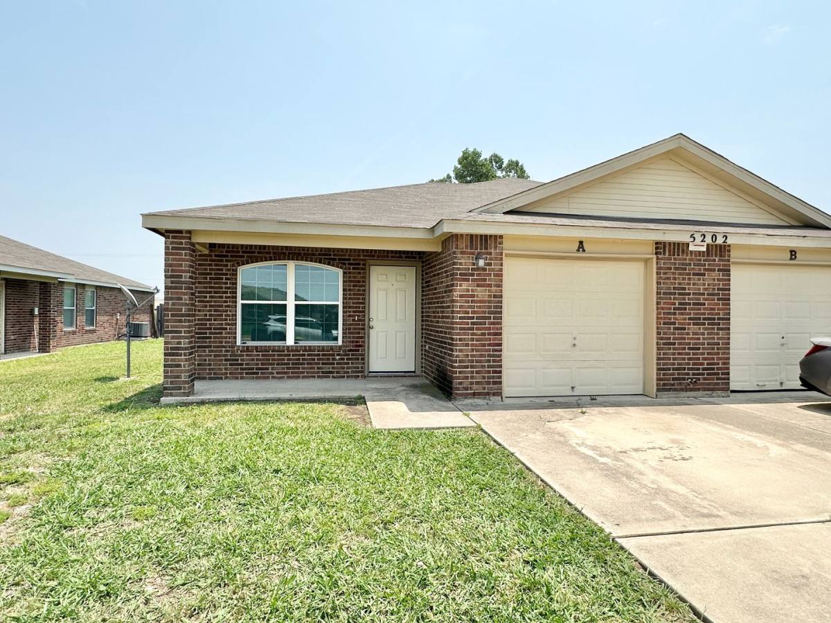Townhouse for rent at 5202 Lauren Lea Dr, Killeen, TX 76549