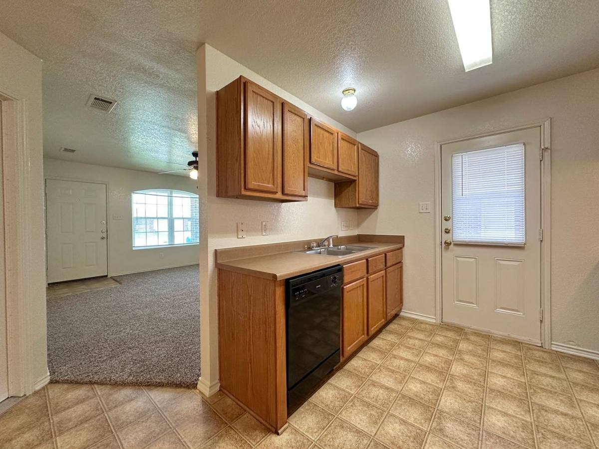 Townhouse for rent at 5202 Lauren Lea Dr, Killeen, TX 76549
