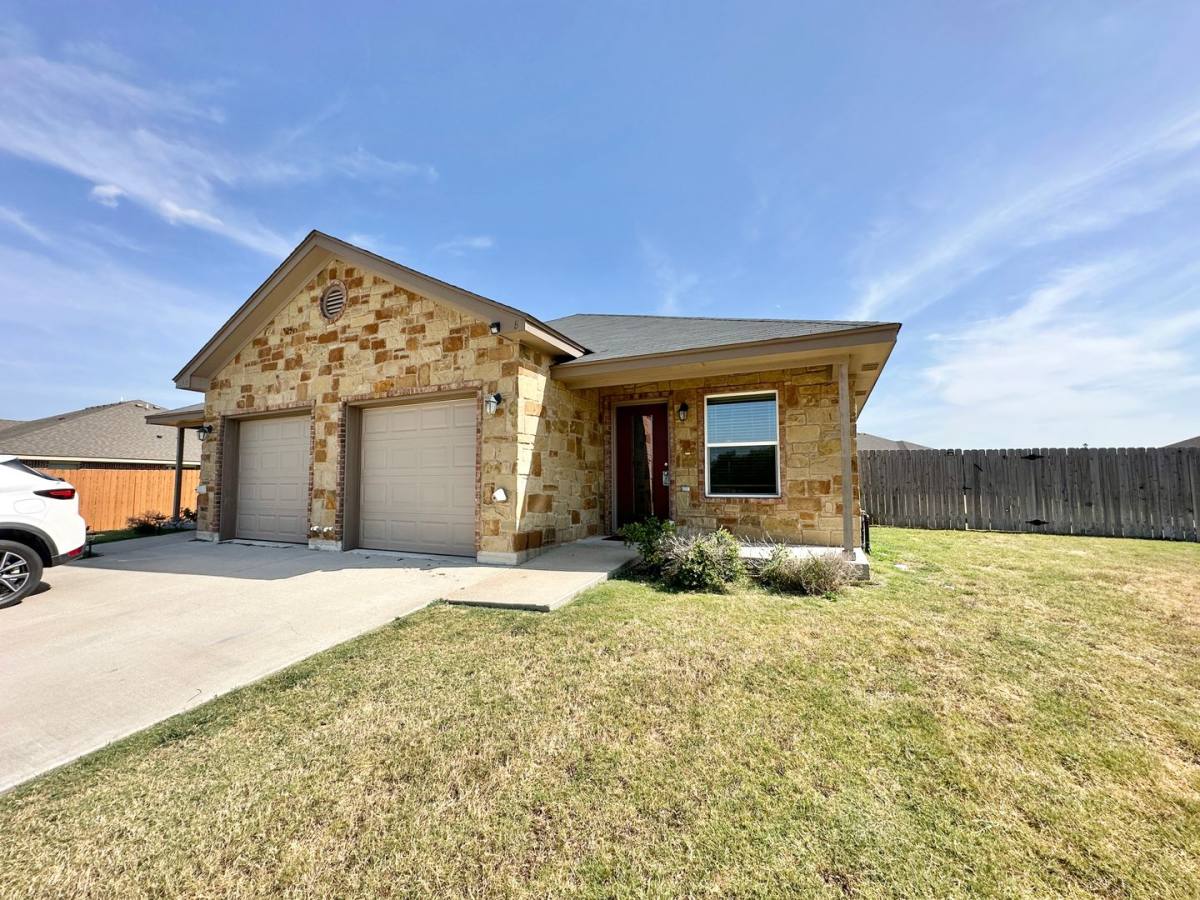Townhouse for rent at 4502 Skyflower Lane, Killeen, TX 76549