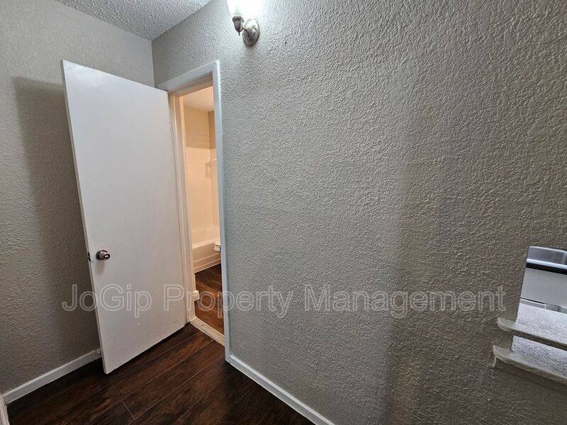 Apartment for rent at 6403 Hollis Ave, Dallas, TX 75227