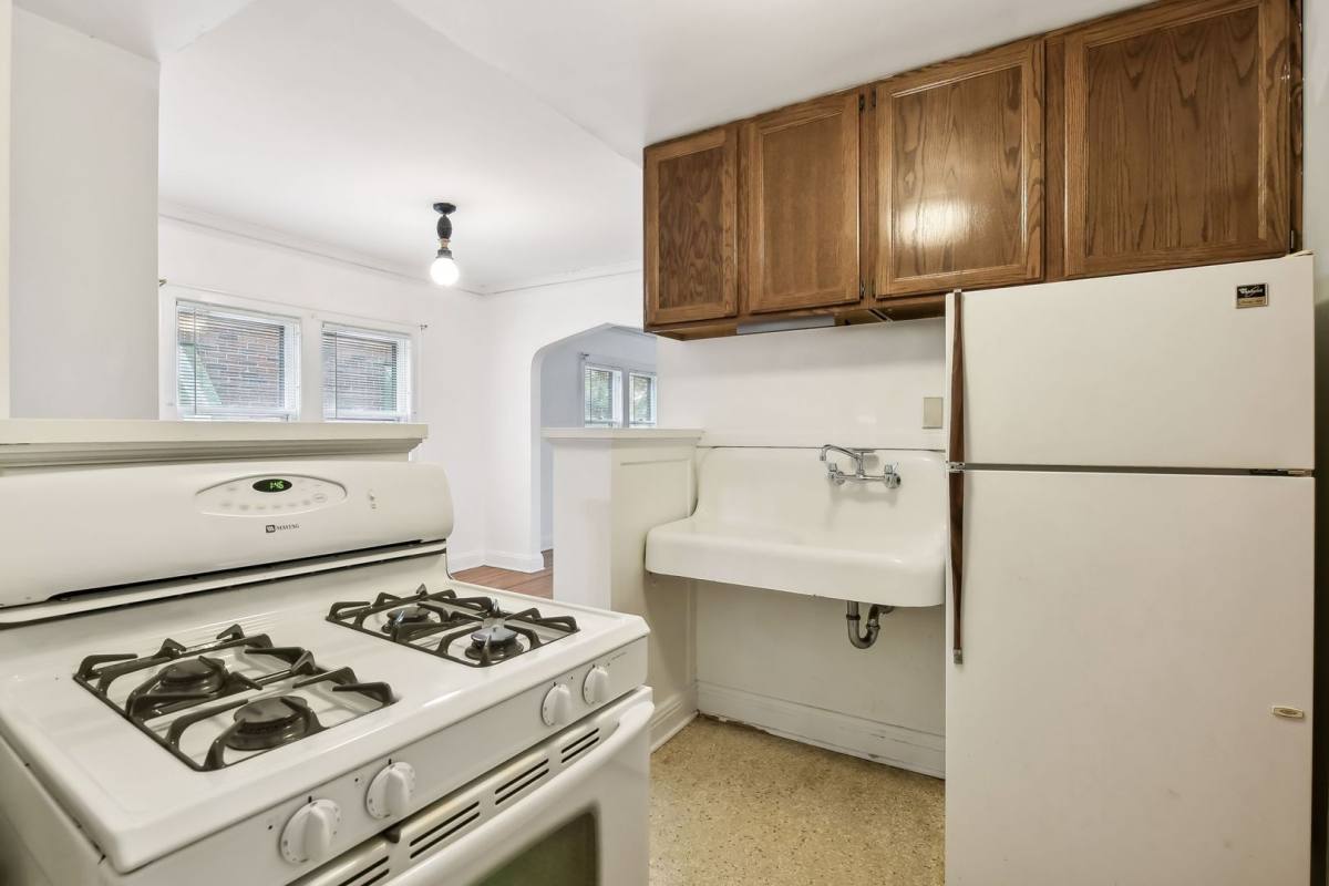 Apartment for rent at 3125 Colfax Ave S, Minneapolis, MN 55408