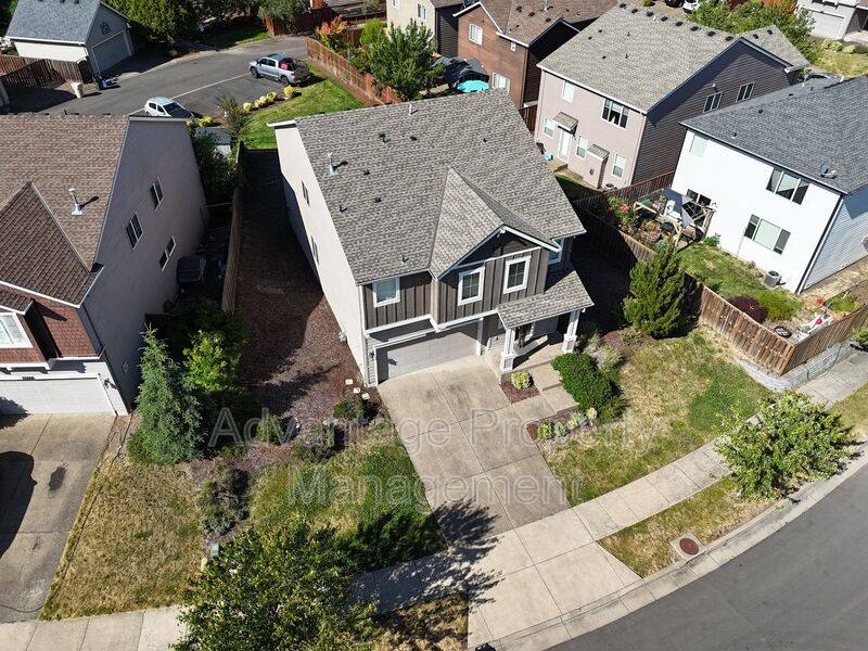 House for rent at 2943 Corktree Lane, Albany, OR 97321