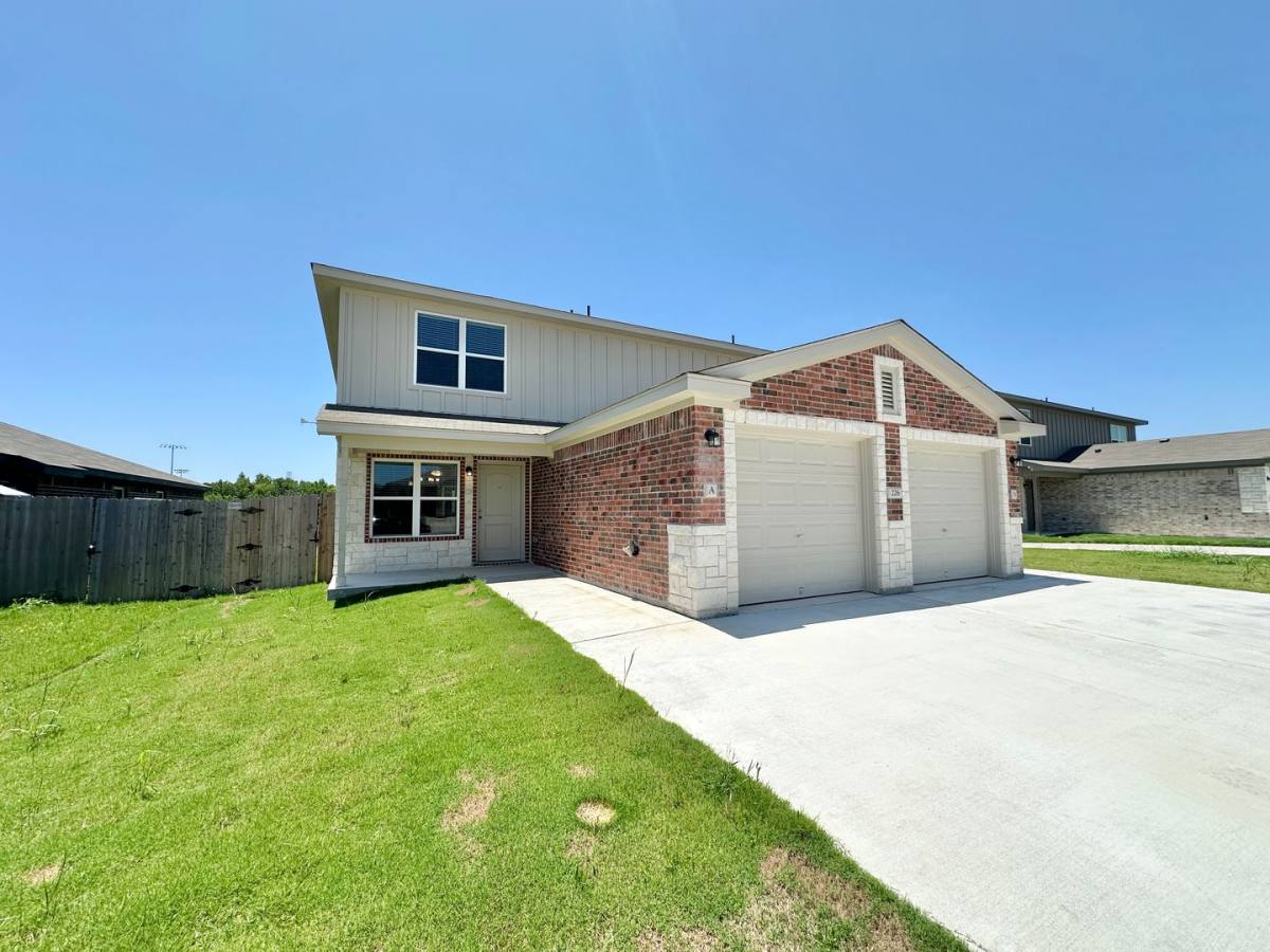 Townhouse for rent at 226 B Dolphin Dr, Temple, TX 76501