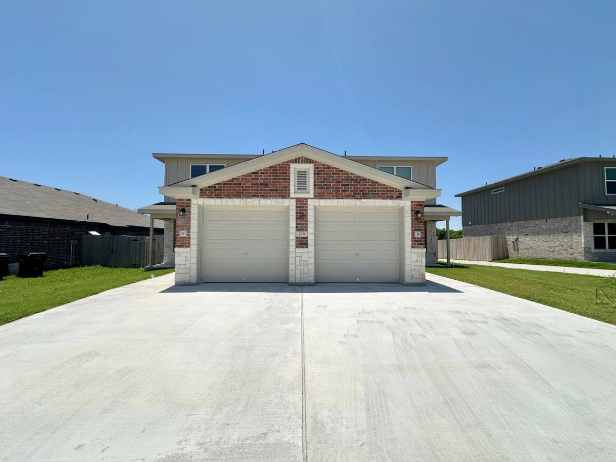 Townhouse for rent at 226 B Dolphin Dr, Temple, TX 76501