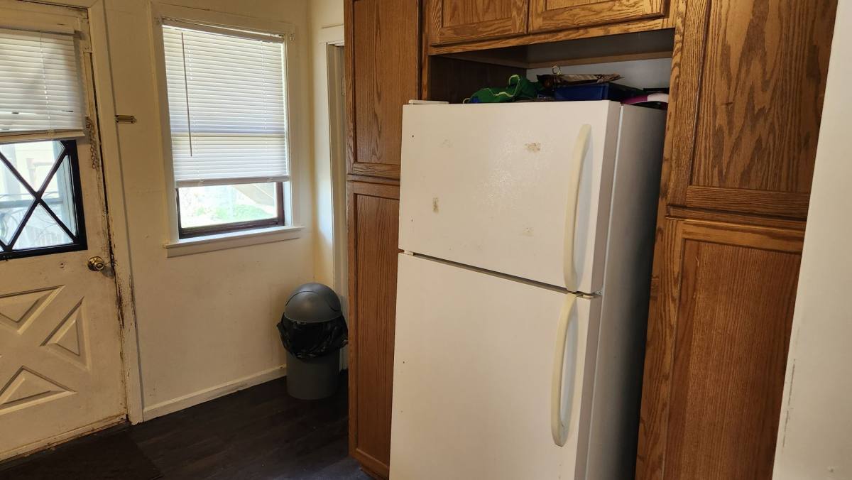 Apartment for rent at 1912 Wood St, La Crosse, WI 54603