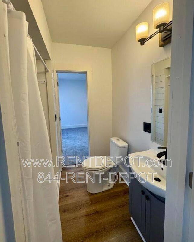 House for rent at 32 W Tennessee St, Evansville, IN 47710