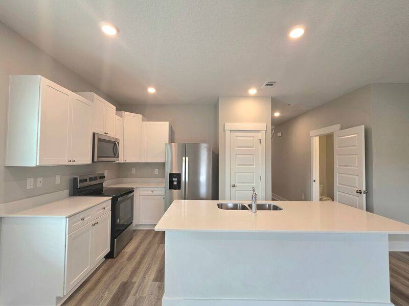 Townhouse for rent at 4167 Pendragon Circle, Milton, FL 32583