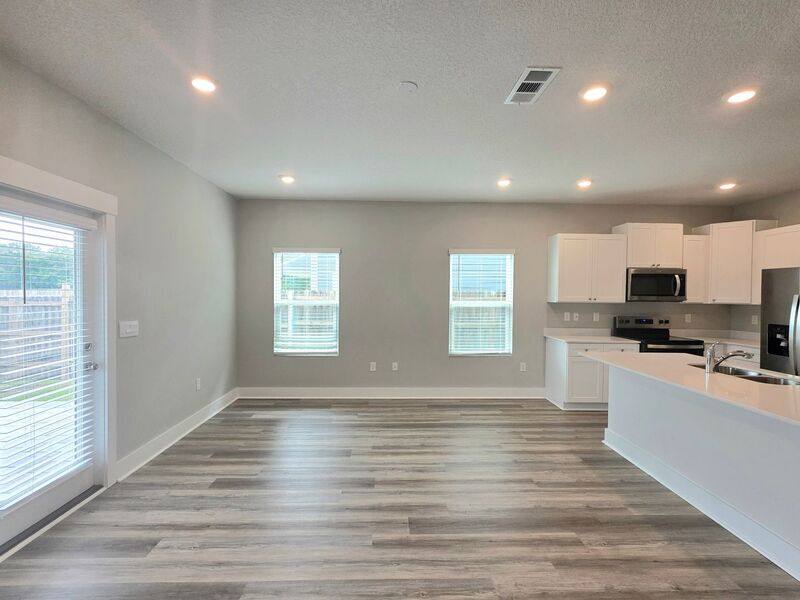 Townhouse for rent at 4167 Pendragon Circle, Milton, FL 32583
