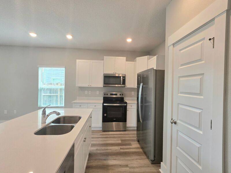 Townhouse for rent at 4167 Pendragon Circle, Milton, FL 32583