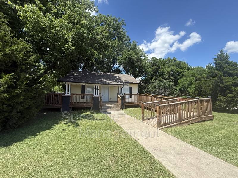 House for rent at 103 W 3rd St, Owasso, OK 74055