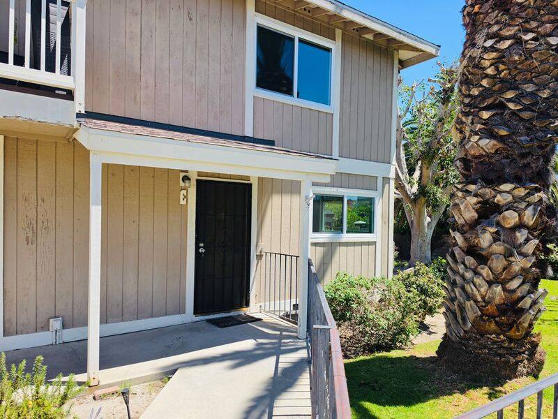 House for rent at 1984 Anaheim Ave E, Costa Mesa, CA 92627