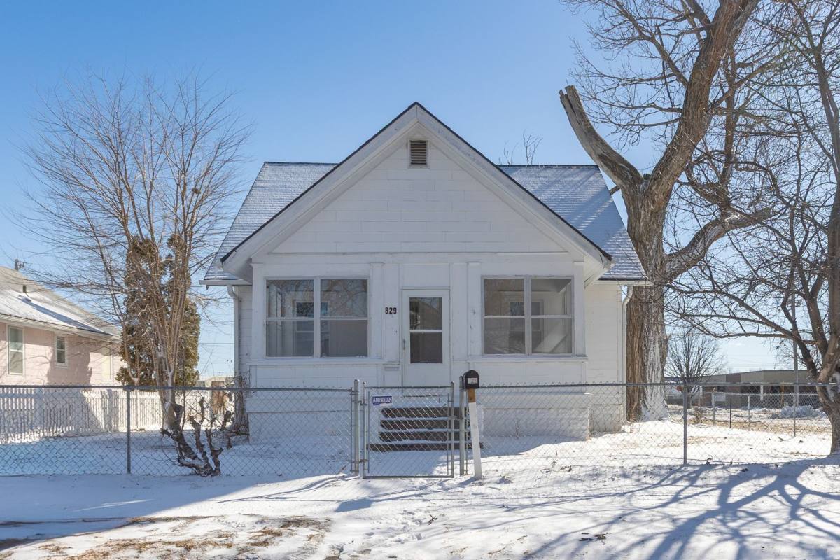 House for rent at 829 8th Ave, Council Bluffs, IA 51501