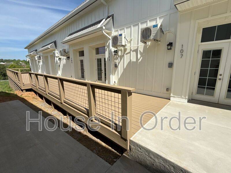 Apartment for rent at 198 Cowan St #110, Rutherfordton, NC 28139