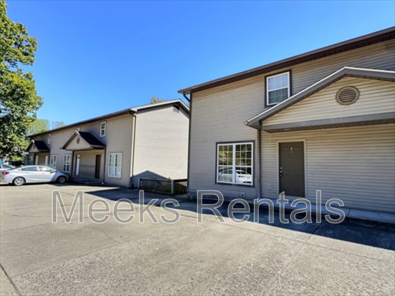 Townhouse for rent at 110 Botley Lane #12, Hurricane, WV 25526