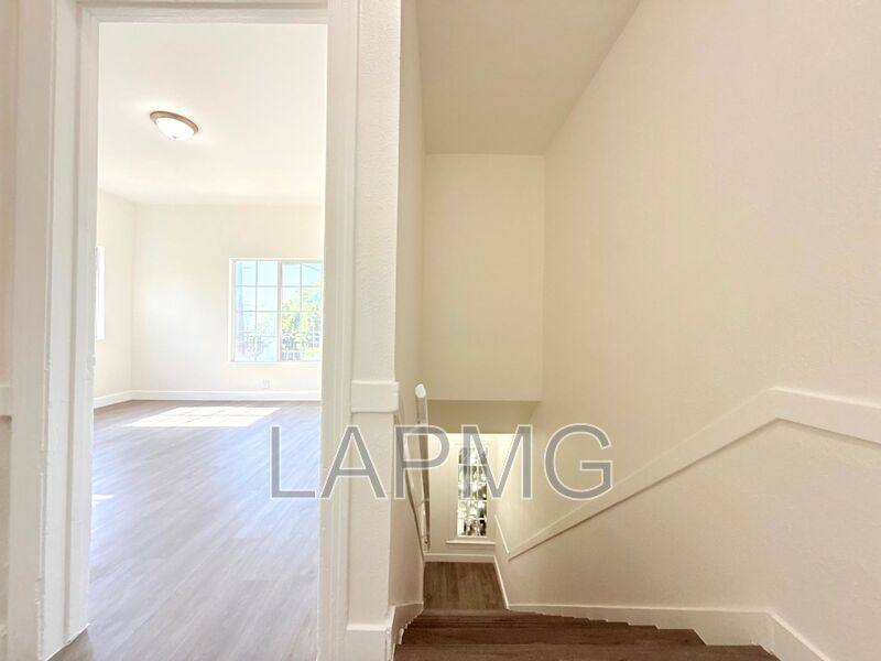 House for rent at 2941-2943 1 2 W 11th St, Los Angeles, CA 90006