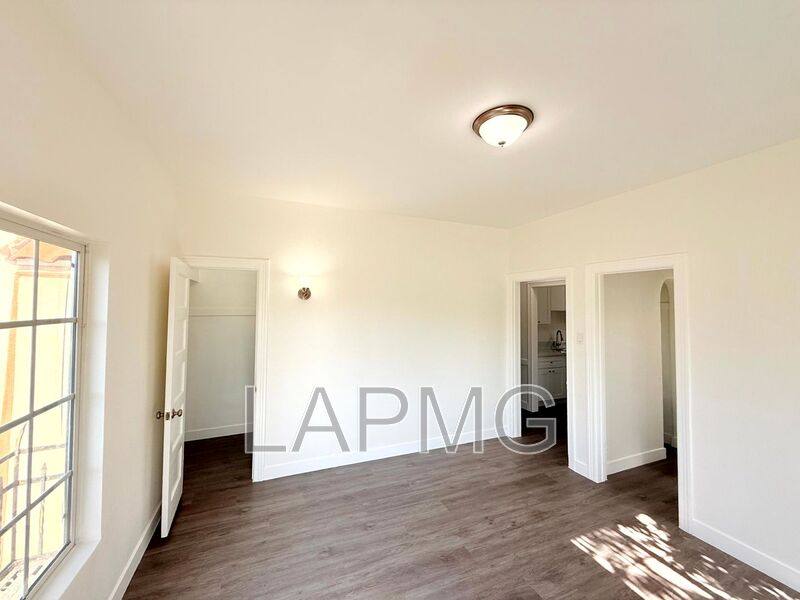 House for rent at 2941-2943 1 2 W 11th St, Los Angeles, CA 90006