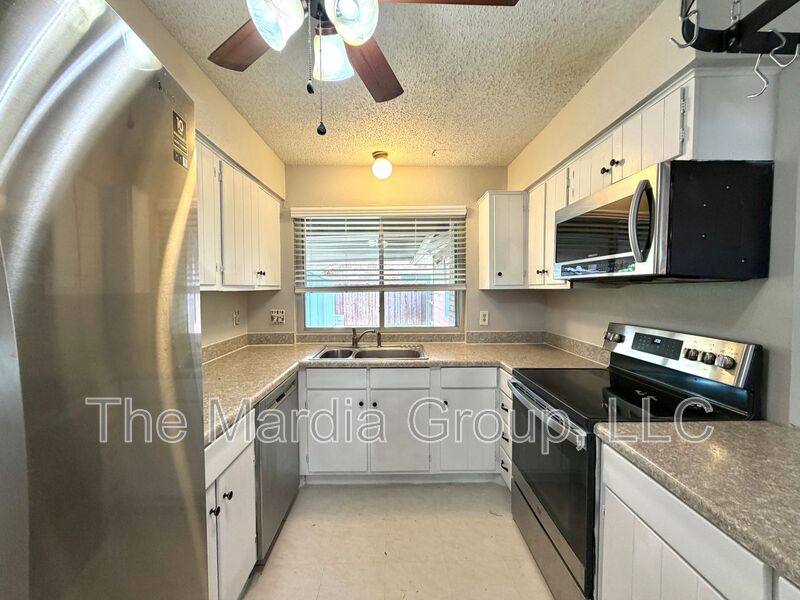 House for rent at 1506 Whiteoak Dr, Garland, TX 75040