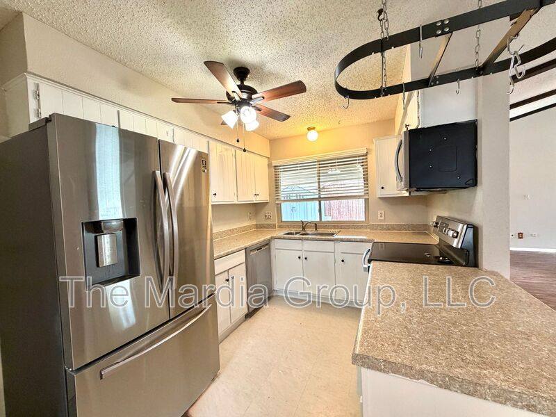 House for rent at 1506 Whiteoak Dr, Garland, TX 75040