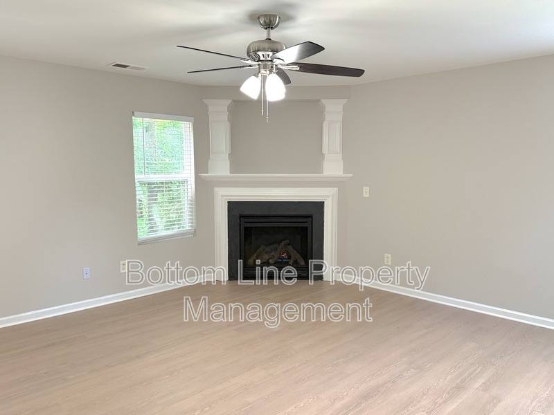 House for rent at 4918 Muskogee Dr, Charlotte, NC 28212