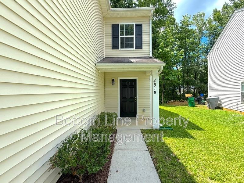 House for rent at 4918 Muskogee Dr, Charlotte, NC 28212