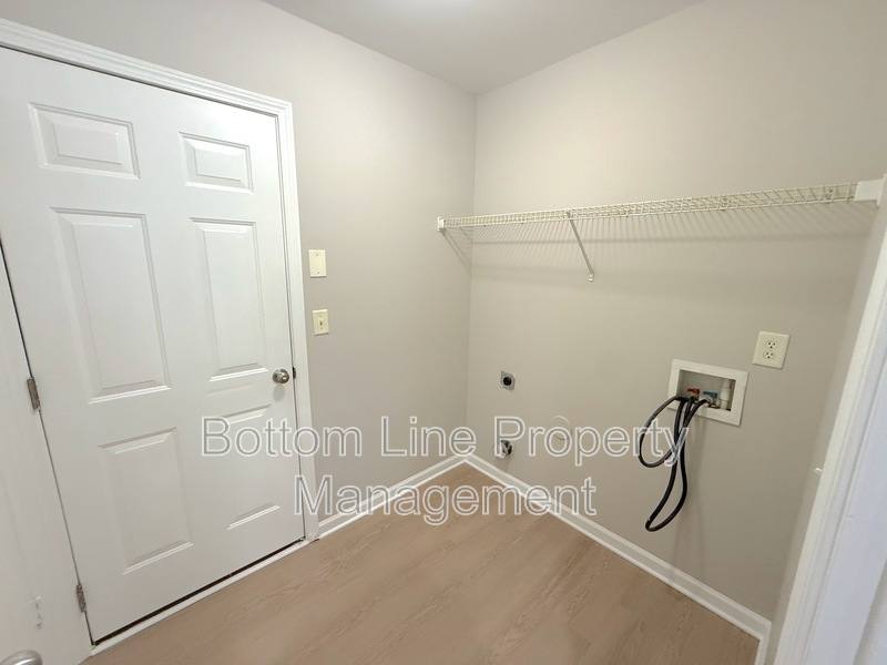 House for rent at 4918 Muskogee Dr, Charlotte, NC 28212