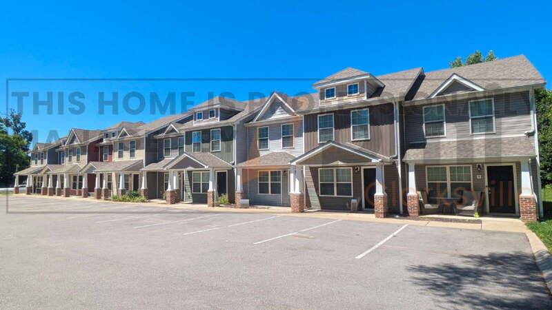 Townhouse for rent at 955 Big Sky Dr #R, Clarksville, TN 37040