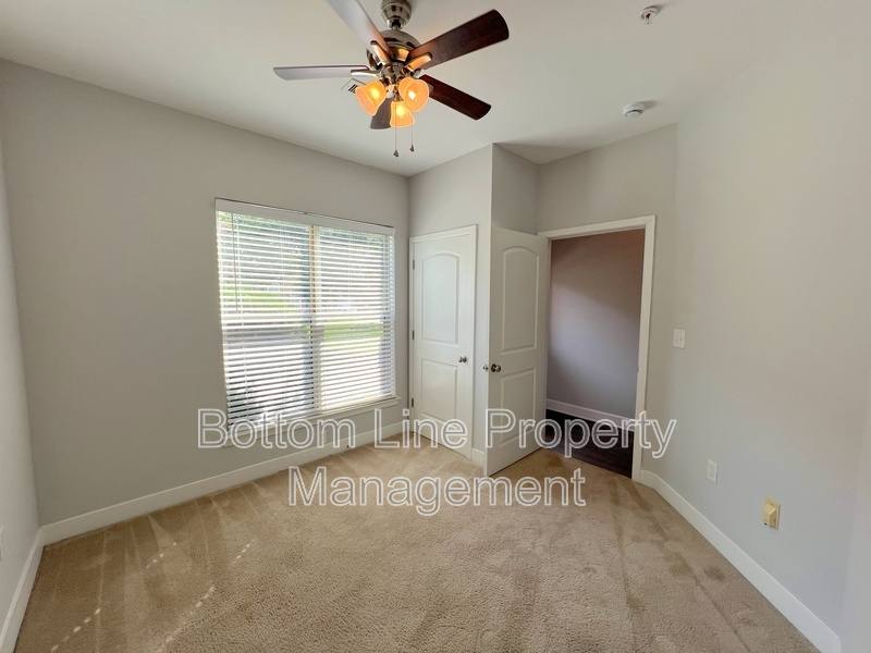 Townhouse for rent at 841 Seigle Point Dr, Charlotte, NC 28204