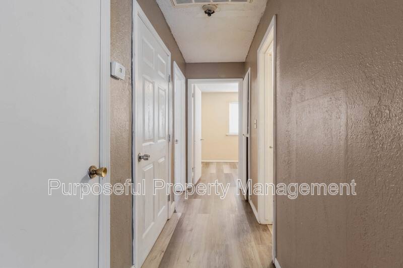 Apartment for rent at 109 SE 42nd St #A, Oklahoma City, OK 73129