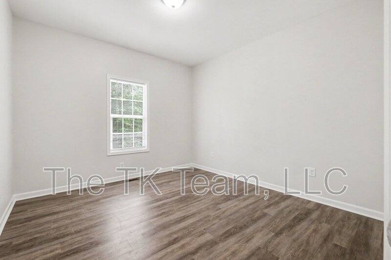 House for rent at 324 N Milford Rd, Salisbury, NC 28144