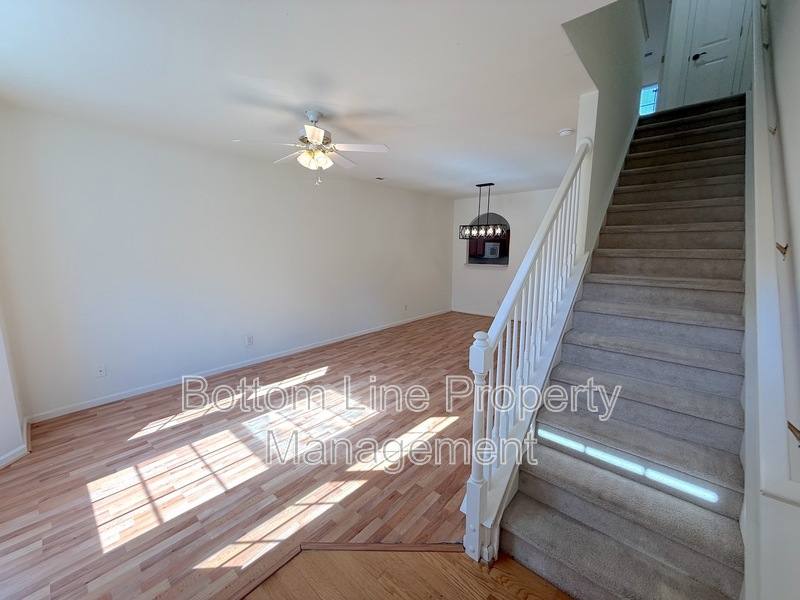 Townhouse for rent at 5703 Erin Dr, Dallas, NC 28034