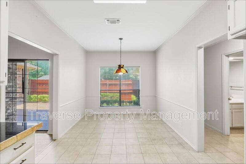 Townhouse for rent at 5407 Ledgestone Dr #5405, Fort Worth, TX 76132