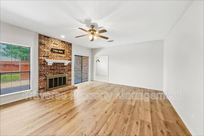 Townhouse for rent at 5407 Ledgestone Dr #5405, Fort Worth, TX 76132