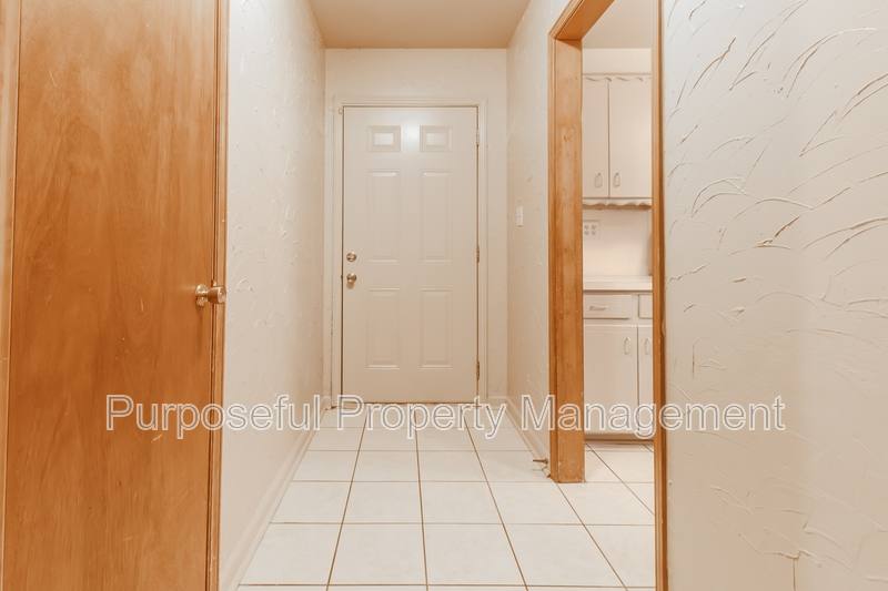 Apartment for rent at 514 N Ponca Ave #2, Norman, OK 73071