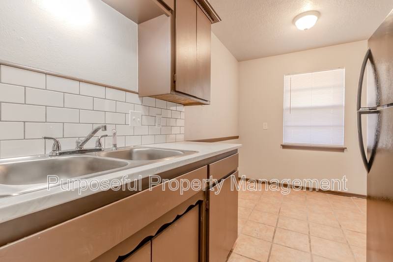 Apartment for rent at 514 N Ponca Ave #2, Norman, OK 73071