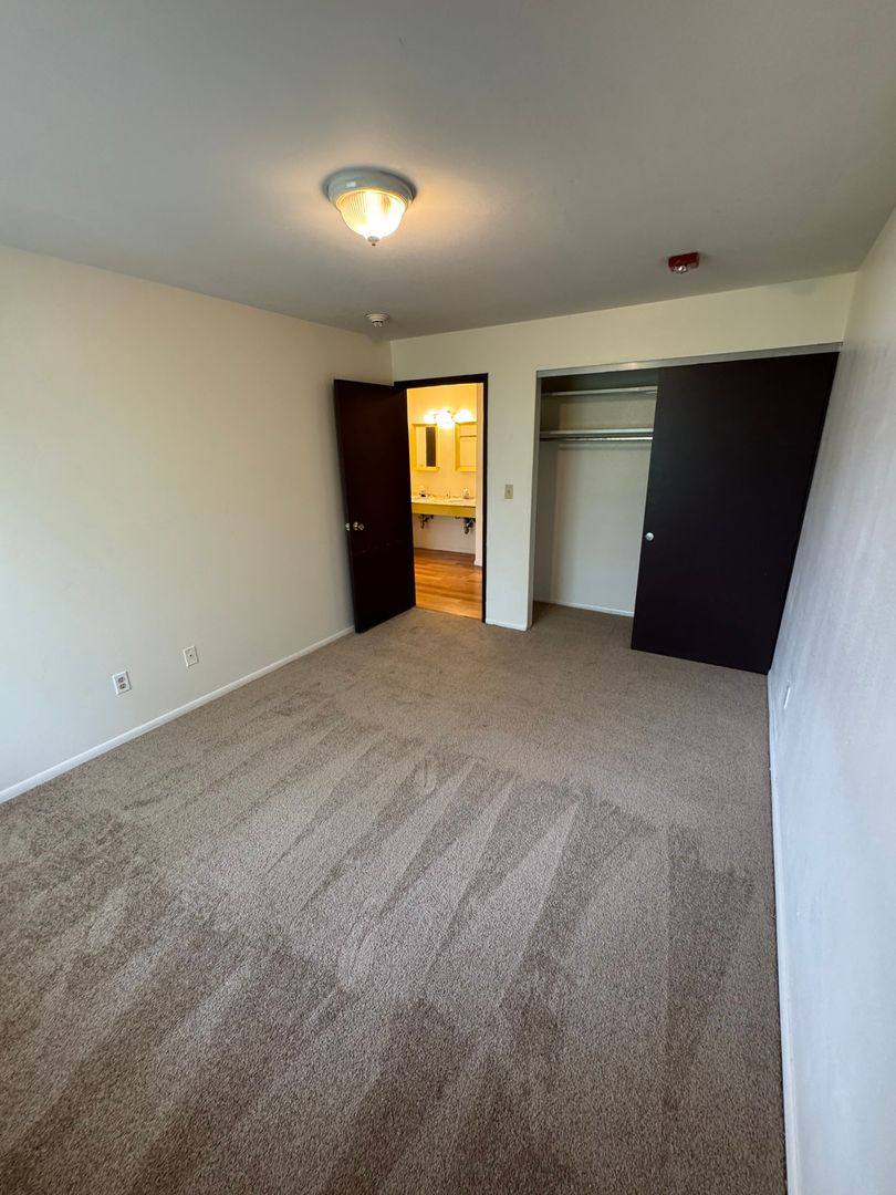 Apartment for rent at 970 Union St, Platteville, WI 53818