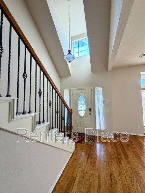 House for rent at 1012 S Desert Palm Ave, Broken Arrow, OK 74012