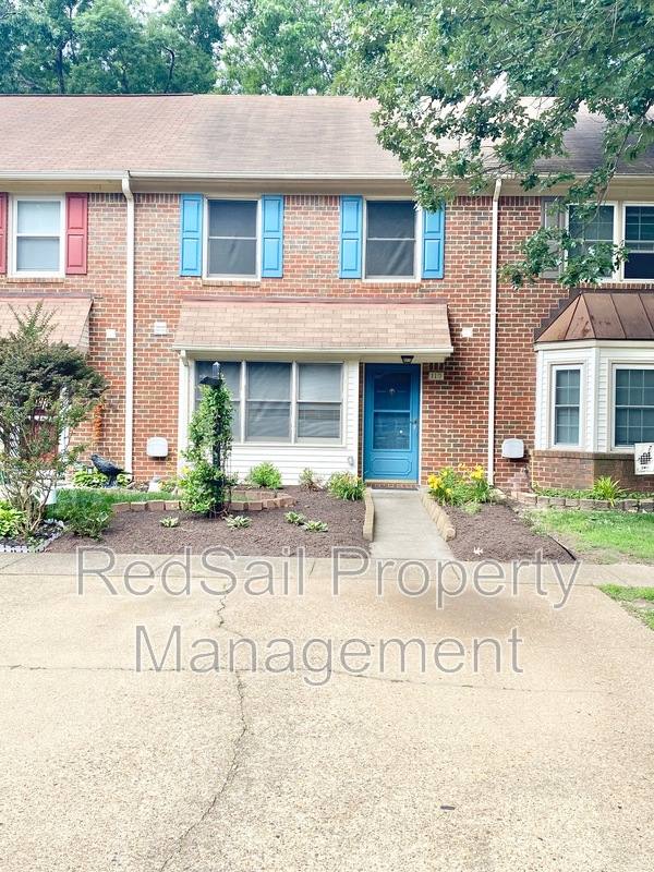 Townhouse for rent at 110 Souverain Landing, Yorktown, VA 23692