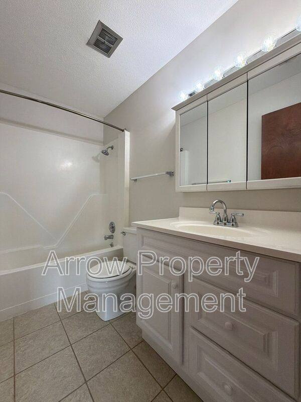 Apartment for rent at 3831 S 46th St #11, Lincoln, NE 68506