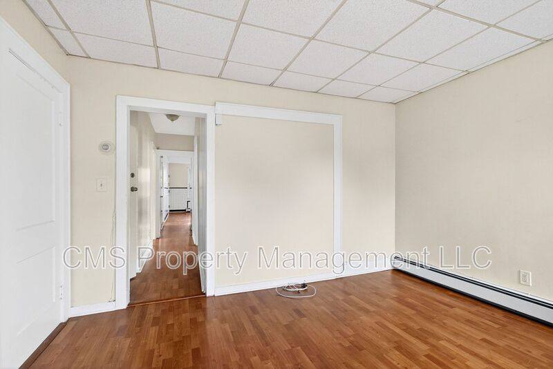 Apartment for rent at 49 Welland Ave - 2nd Floor, Irvington, NJ 07111
