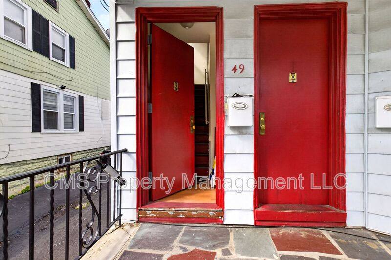 Apartment for rent at 49 Welland Ave - 2nd Floor, Irvington, NJ 07111
