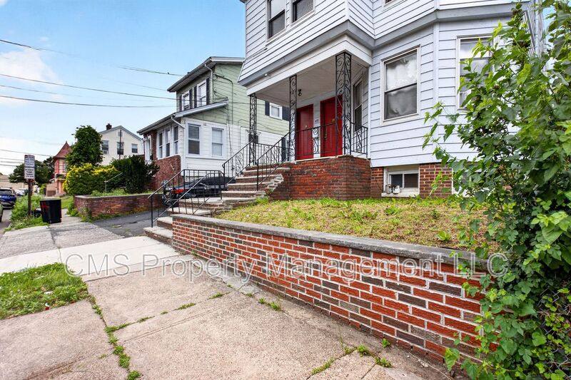 Apartment for rent at 49 Welland Ave - 2nd Floor, Irvington, NJ 07111