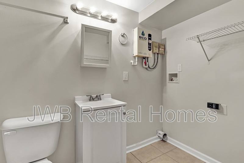 House for rent at 915 Wayne St, Jacksonville, FL 32208