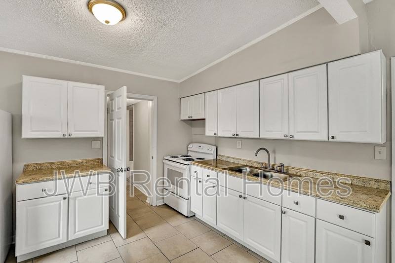 House for rent at 915 Wayne St, Jacksonville, FL 32208